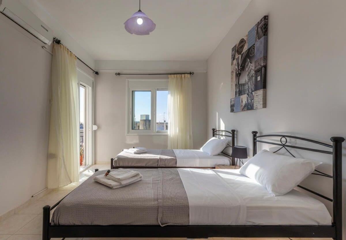 Comfy Central Square Gem With Balcony Daire Kalamata Dış mekan fotoğraf